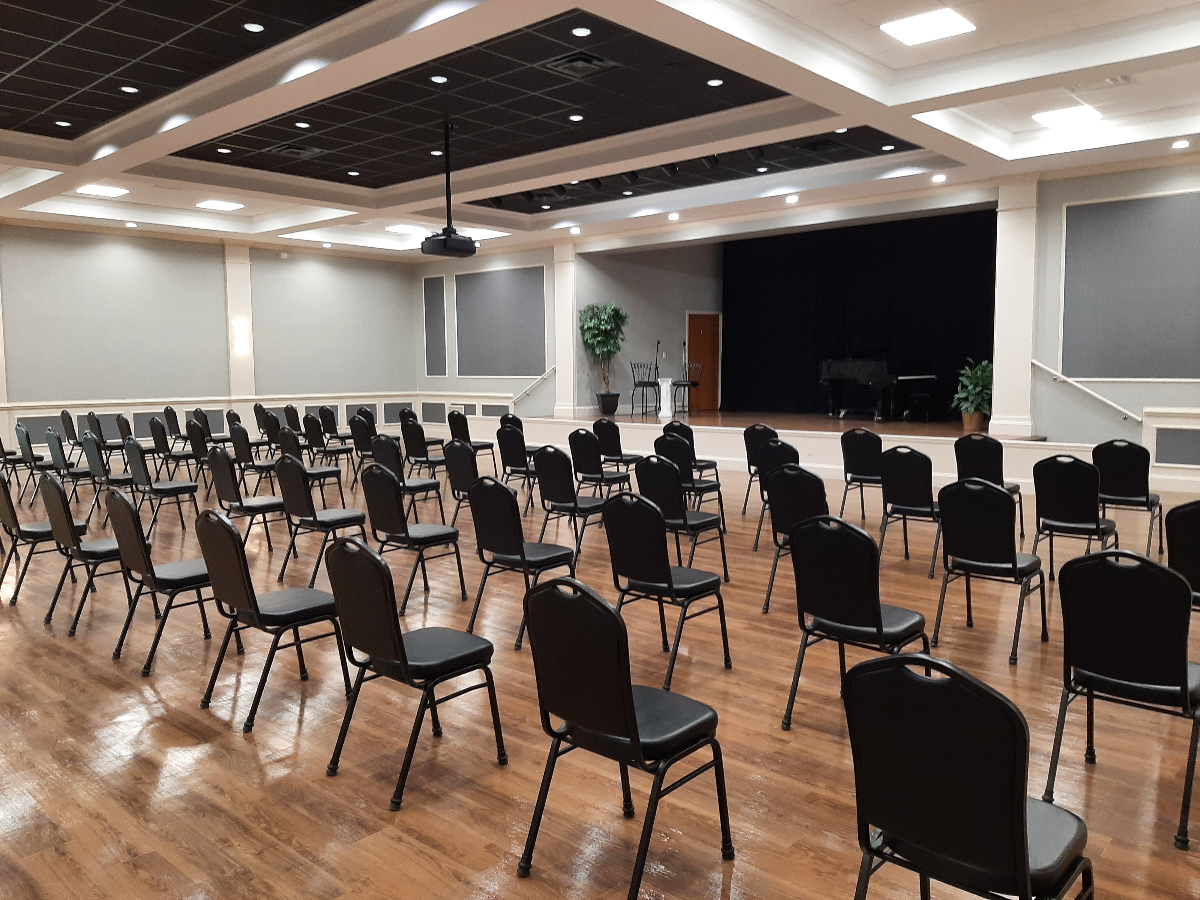 Photos / communityroomchairs.jpg Photos / communityroomchairs.jpg